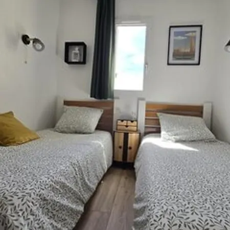 Bord De Avec Parking Et Piscine - Confort Et Commodite - Fr-1-801-4 *